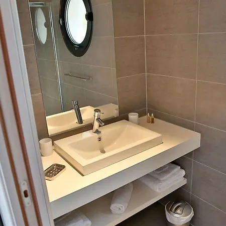 Lafitenia Cenitz Hotel