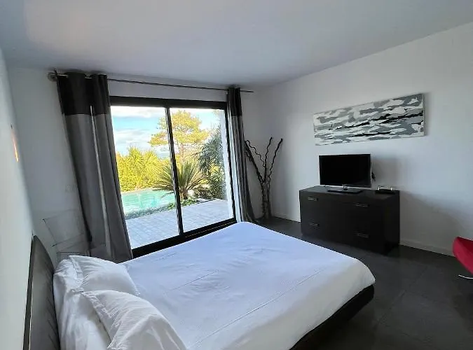 Lafitenia Cenitz Hotel 5*